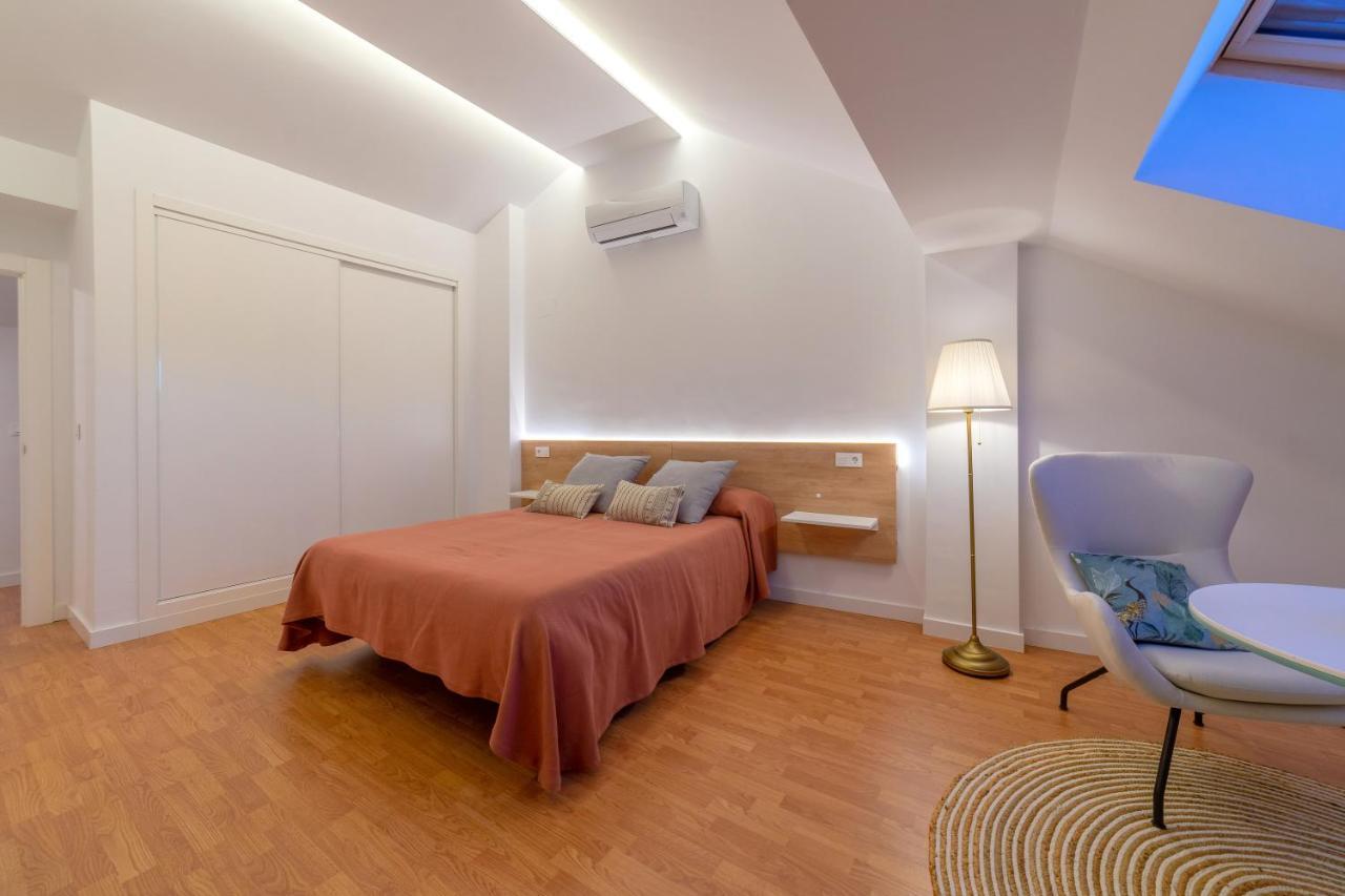 Apartamentos Turisticos Torres De Santiago ウベダ エクステリア 写真